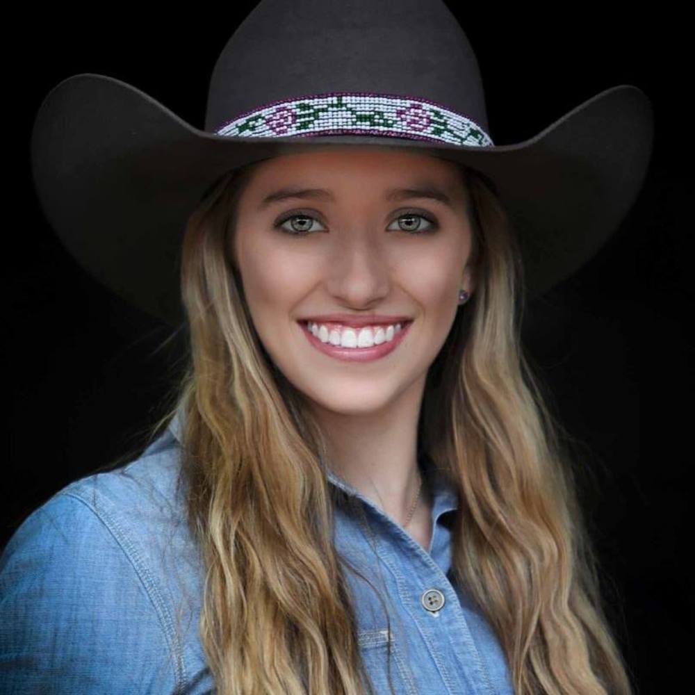 Meet your Posher, Sheyenne